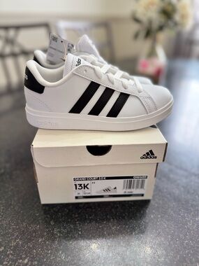 adidas gazelle silver green womens adidas Superstar ADV Shoes
